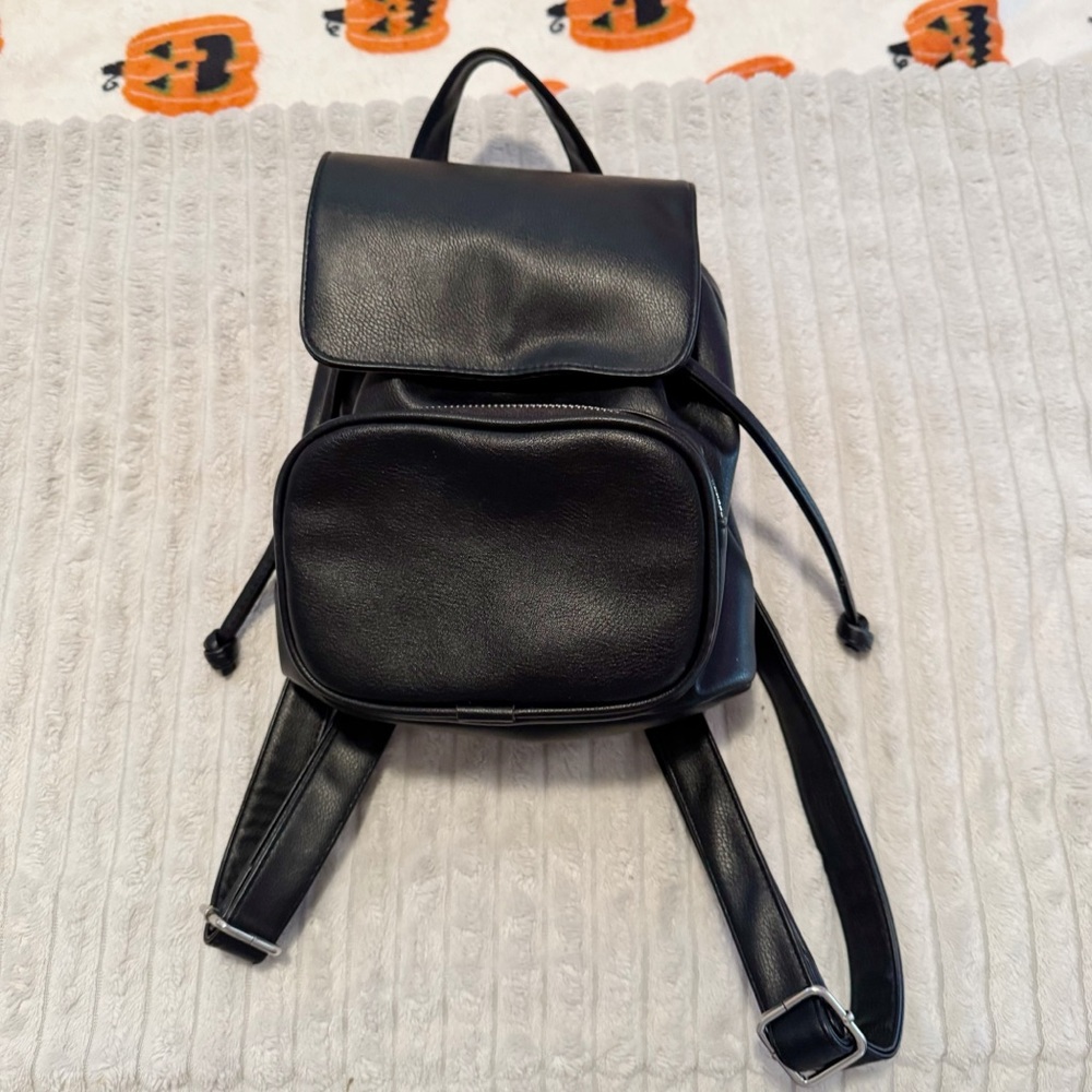 Mini Black Faux Leather Backpack 🖤